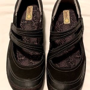 Black Mary Jane style Jambu shoes, size 8